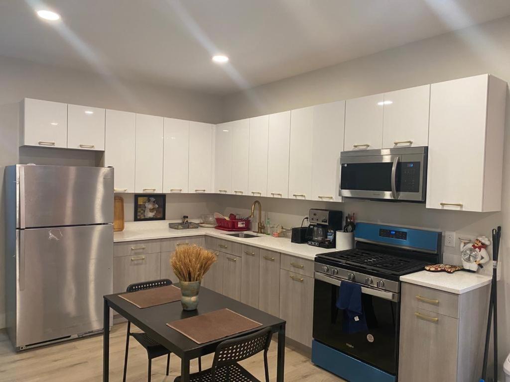 Séjour chez l'habitant Stylish 8mins To Airport *