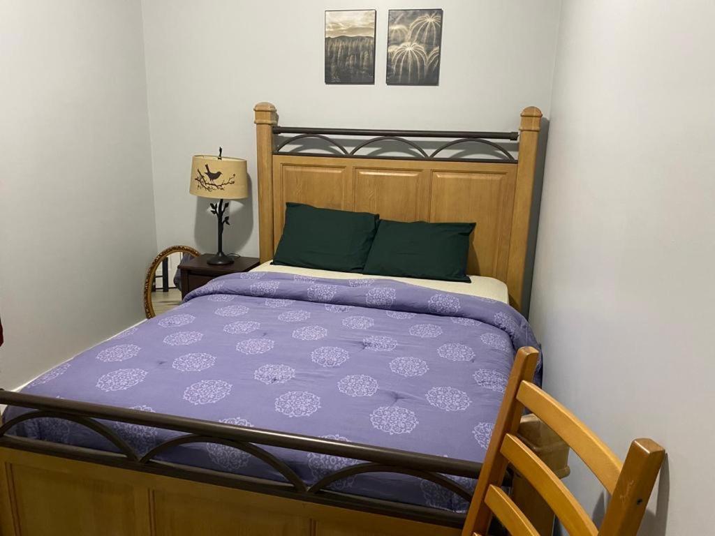 Privatunterkunft Stylish 8mins To Airport