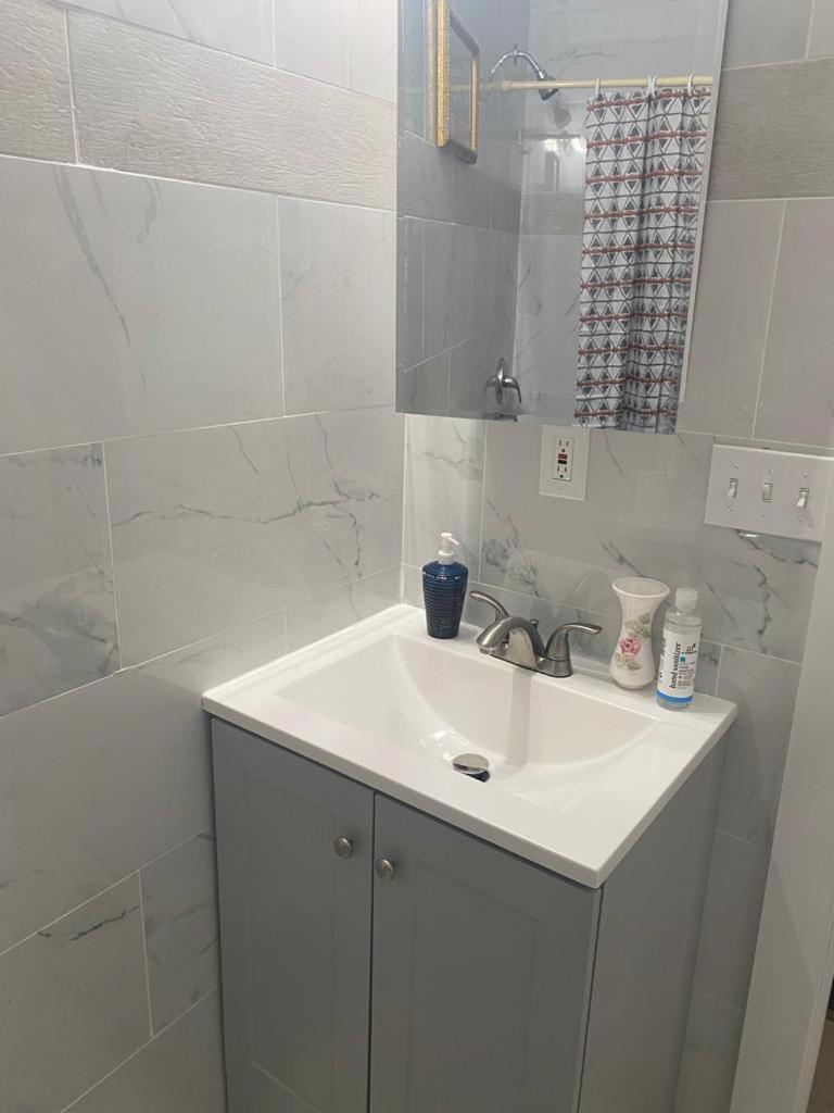 Stylish 8mins To Airport Privatunterkunft Newark